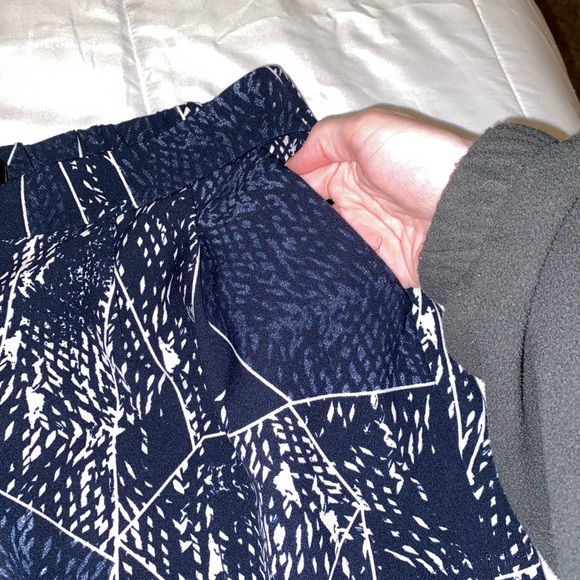 Mossimo Navy/White Shorts (S/P) - Picture 2 of 4